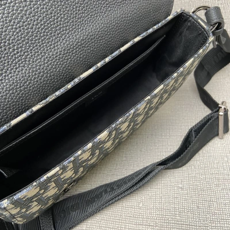 Christian Dior Other Bags Unisex 70626