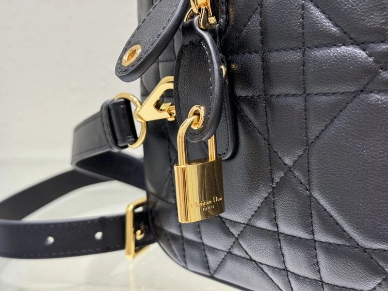 Christian Dior Other Bags Comfortable 70597
