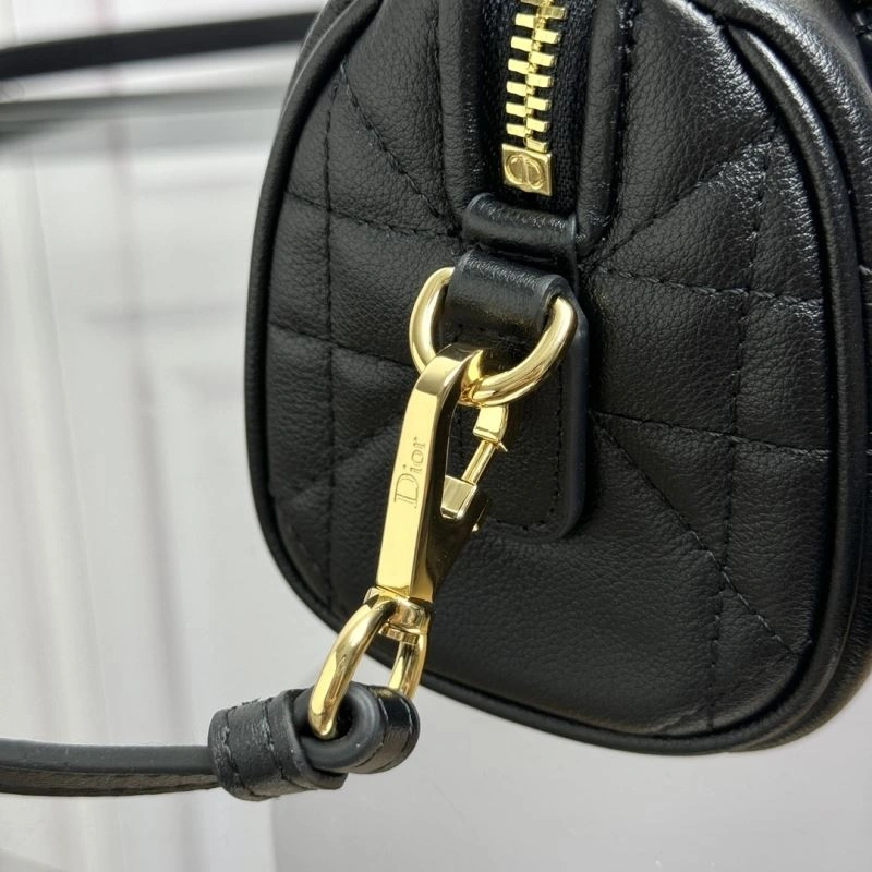 Contemporary Christian Dior Other Bags 70615