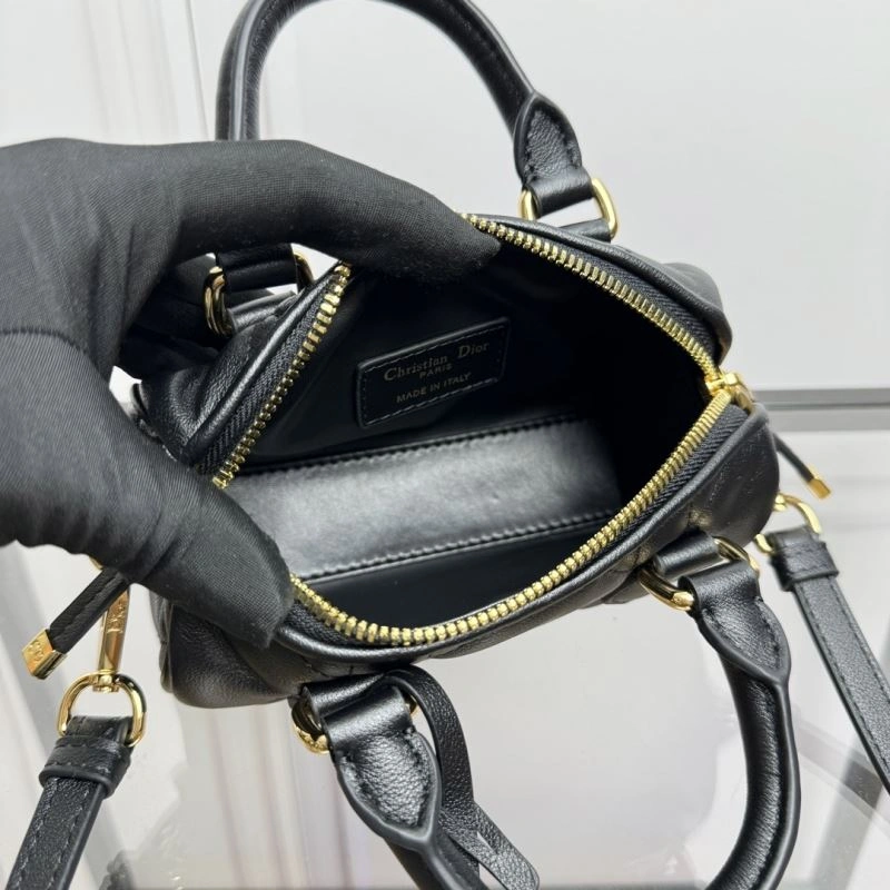 Contemporary Christian Dior Other Bags 70615
