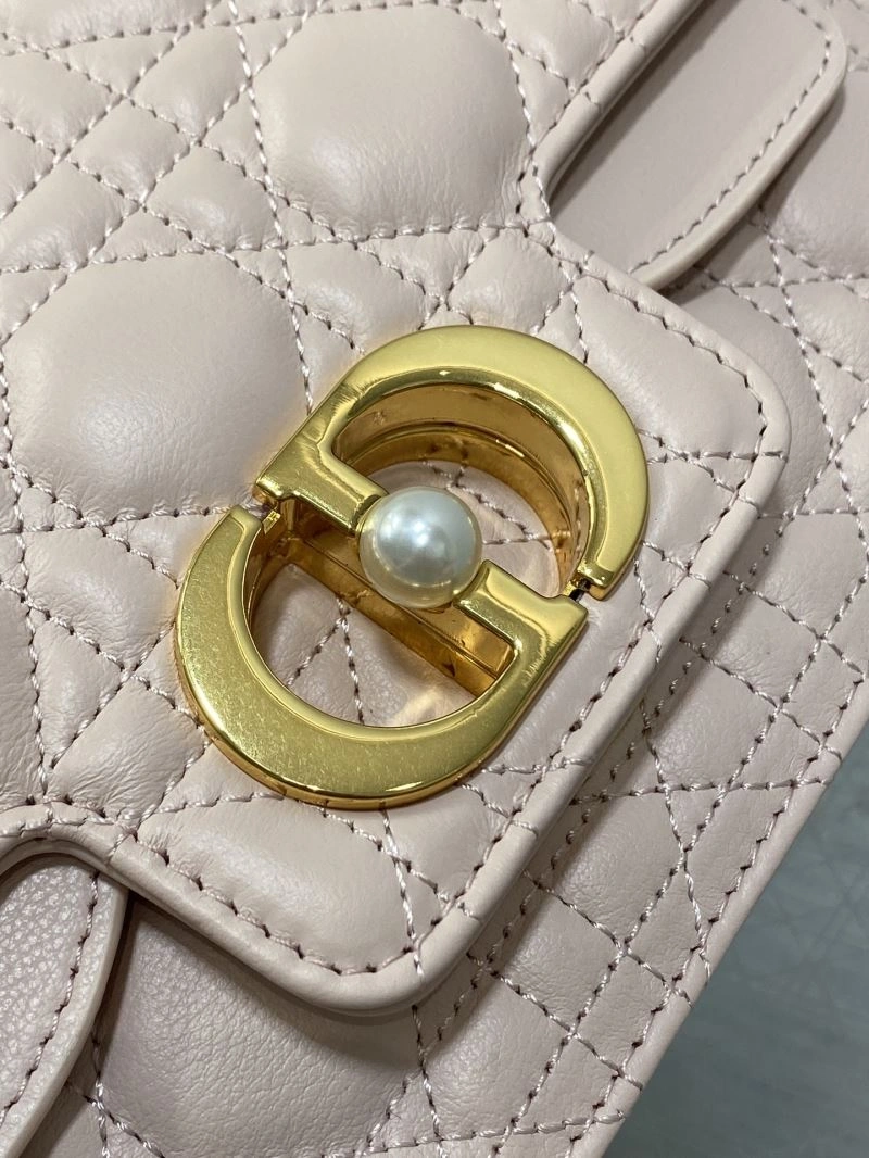 Vibrant Christian Dior Other Bags 66694