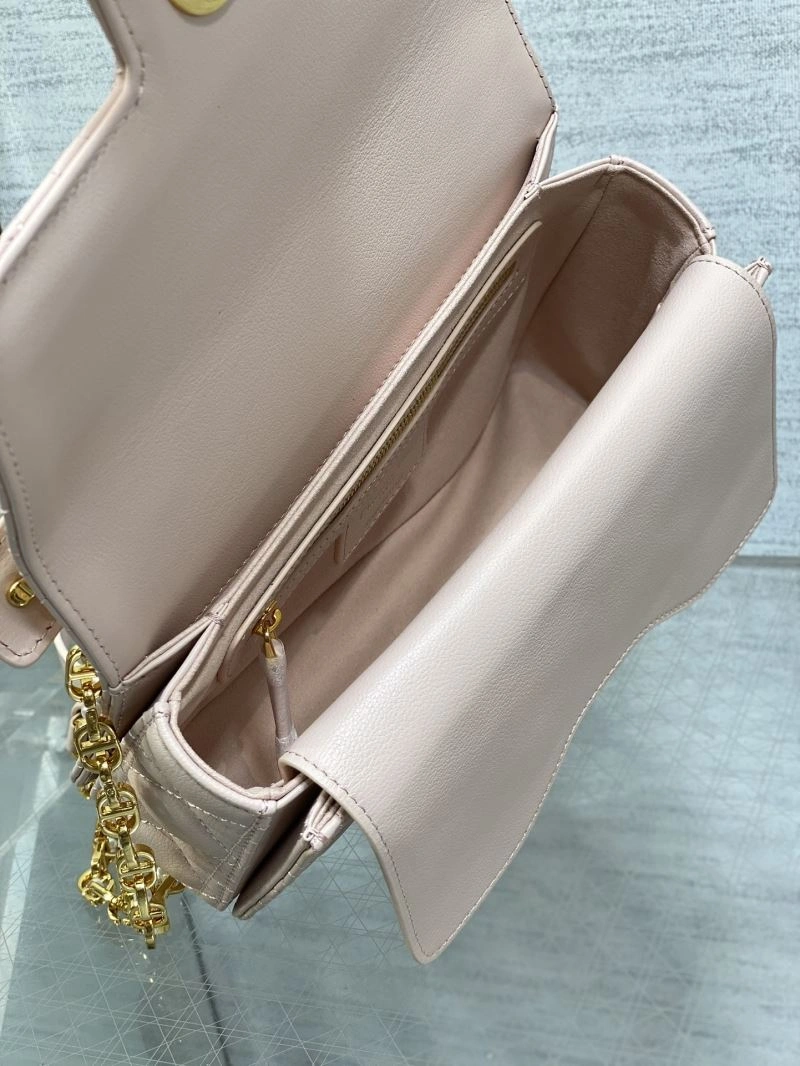 Vibrant Christian Dior Other Bags 66694