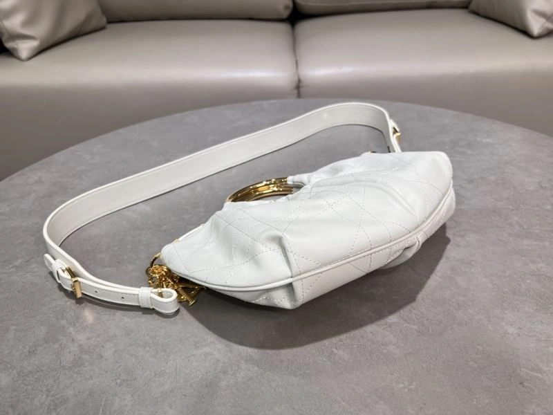 Unique Christian Dior Other Bags 64019