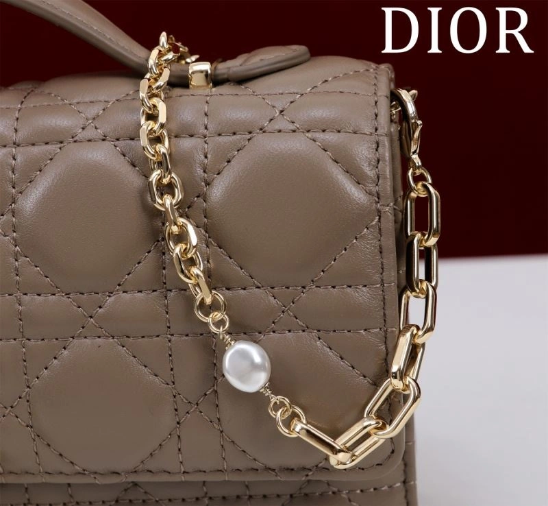Christian Dior Other Bags WellDesigned 63981
