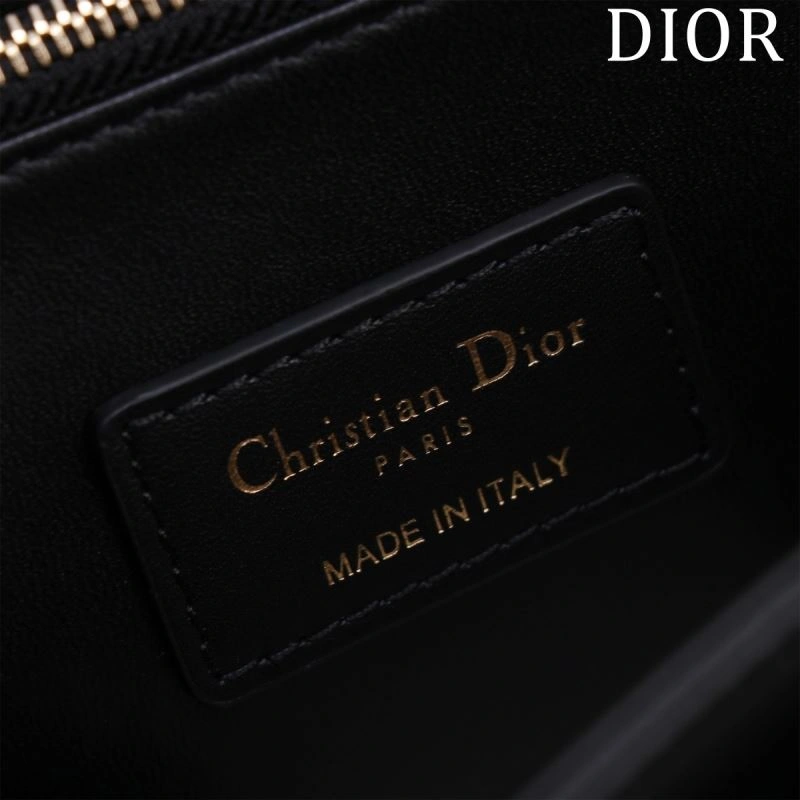 Effortless Christian Dior Other Bags 63987