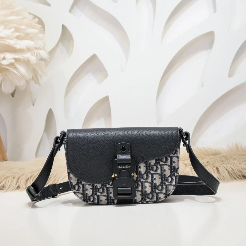 Cozy Christian Dior Other Bags 77106