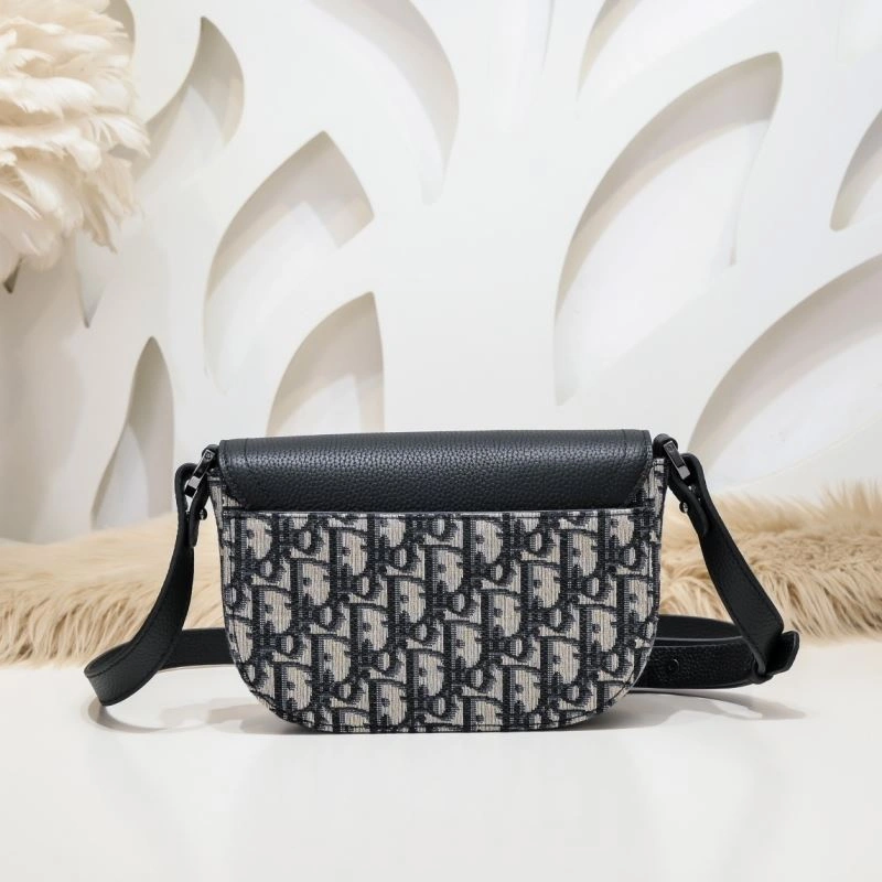 Cozy Christian Dior Other Bags 77106
