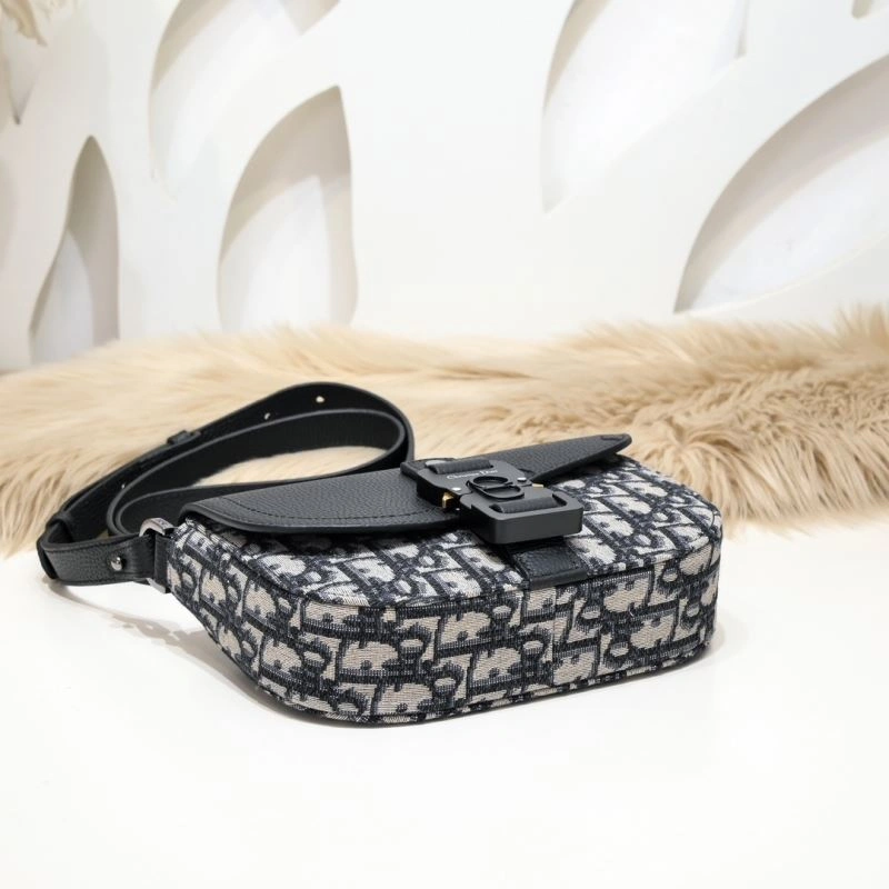 Cozy Christian Dior Other Bags 77106