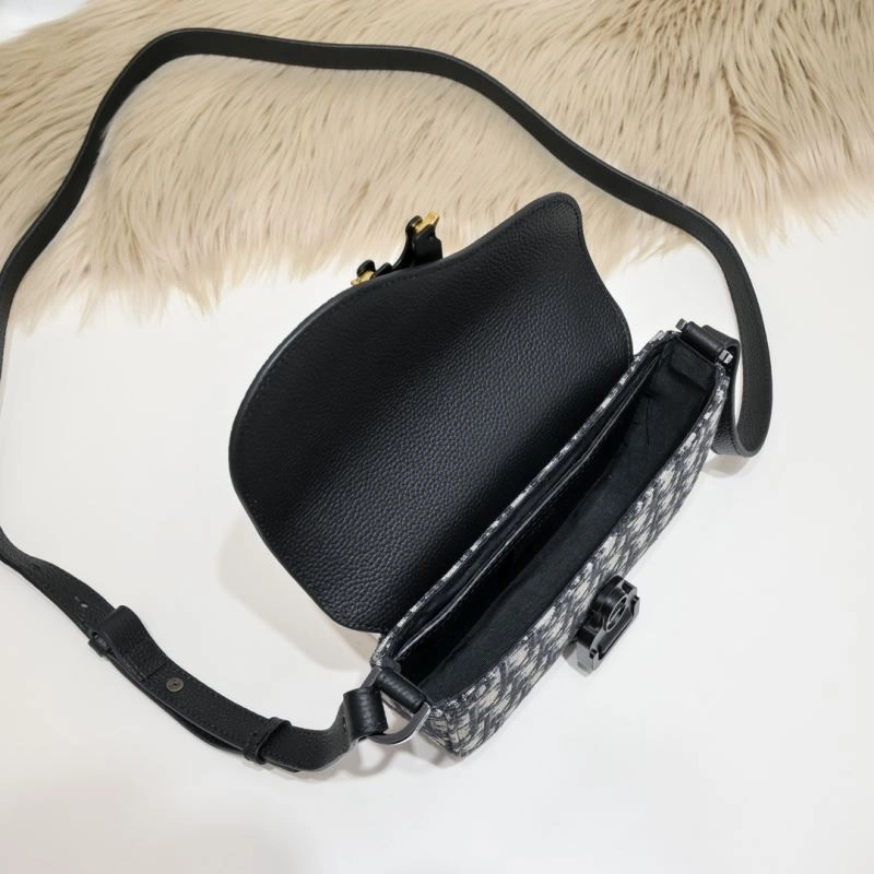 Cozy Christian Dior Other Bags 77106