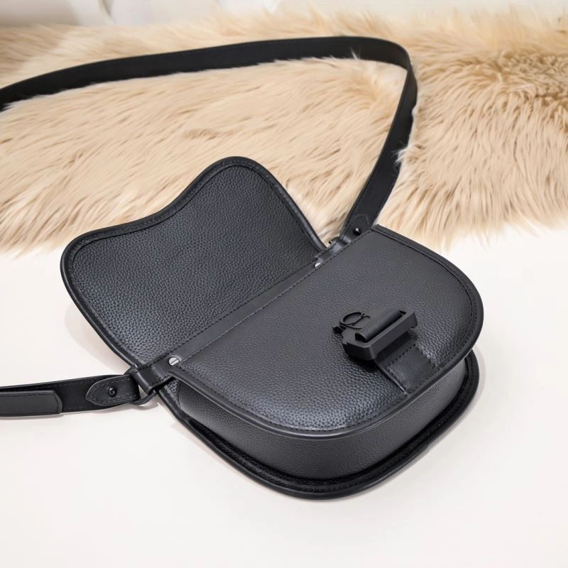 Christian Dior Other Bags Sleek 77067