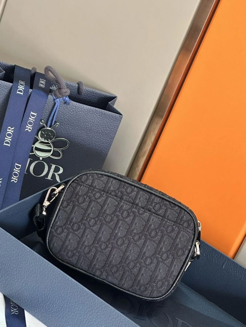 Stylish Christian Dior Other Bags 76919