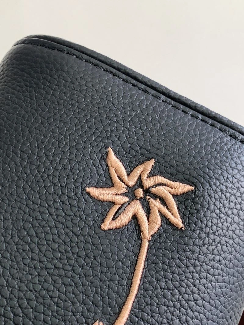 Christian Dior Other Bags Refined 76895