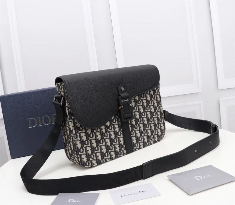 Effortless Christian Dior Other Bags 74240