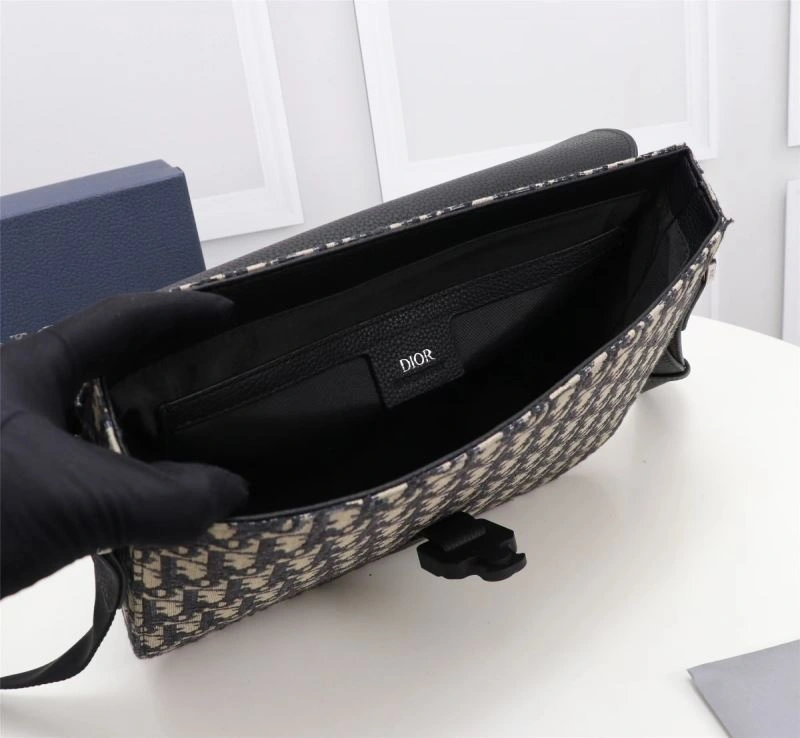 Effortless Christian Dior Other Bags 74240