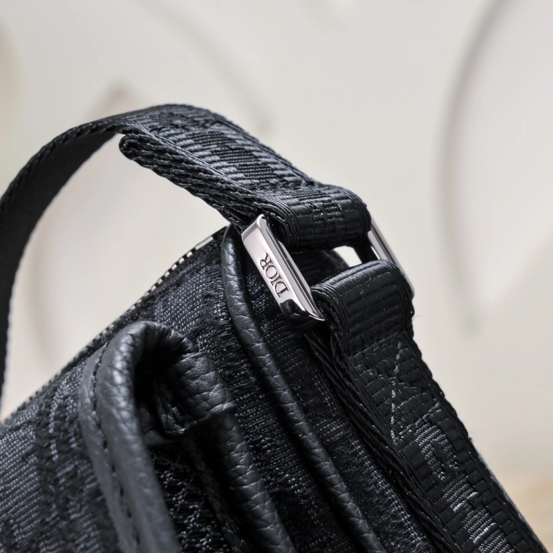 Fashionable Christian Dior Other Bags 71376