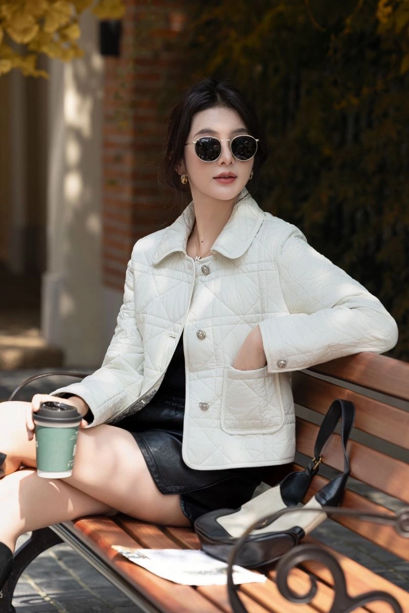Premium Christian Dior Outwear 117638