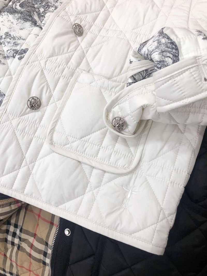 Premium Christian Dior Outwear 117638