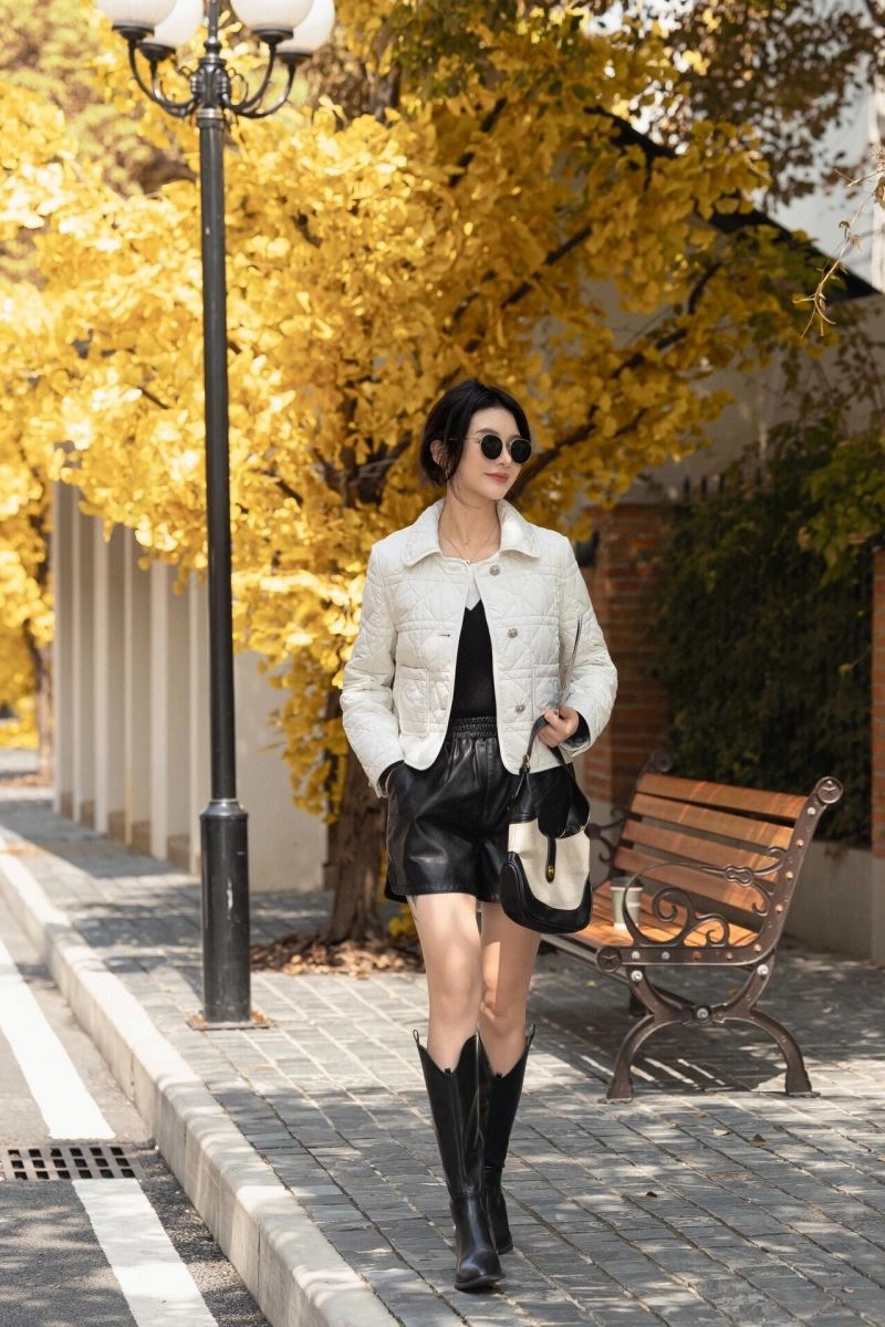 Premium Christian Dior Outwear 117638