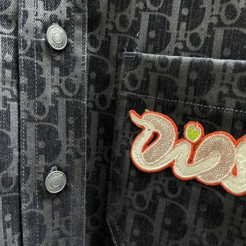Versatile Christian Dior Outwear 117547