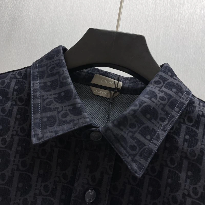 Versatile Christian Dior Outwear 117547
