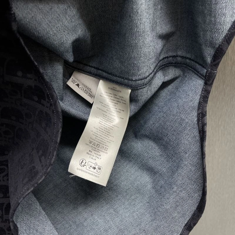 Versatile Christian Dior Outwear 117547