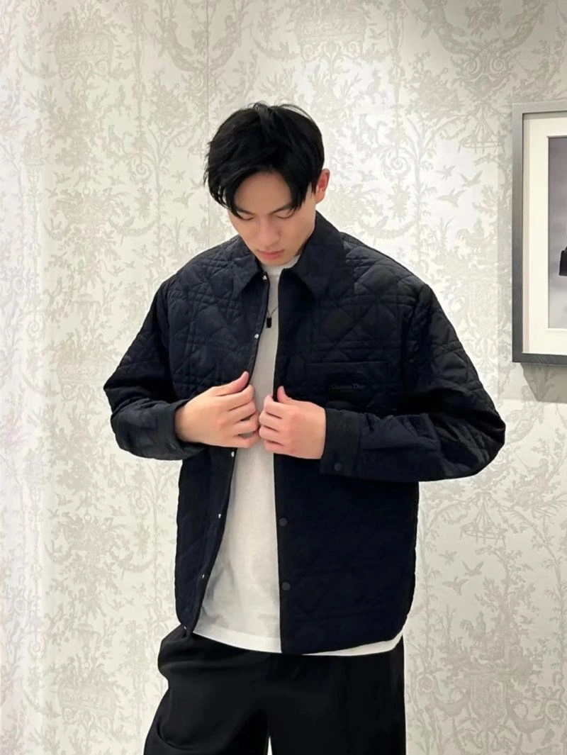 Resilient Christian Dior Outwear 117524