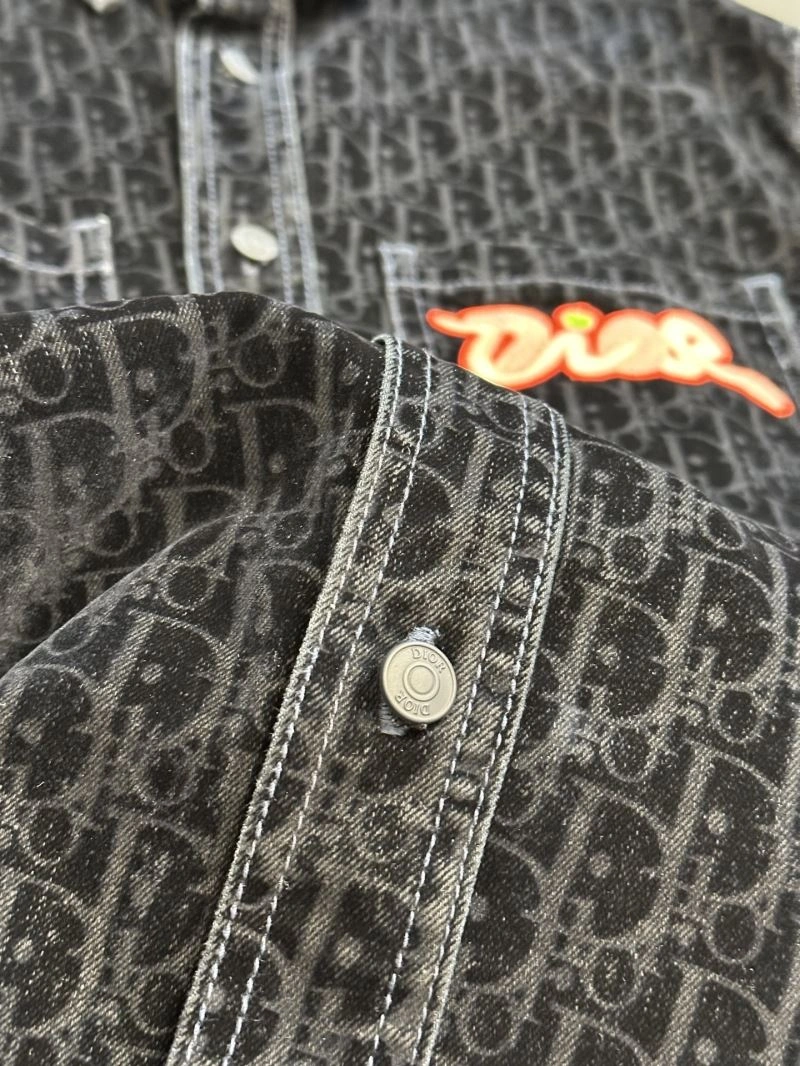 ComfortFit Christian Dior Outwear 117525