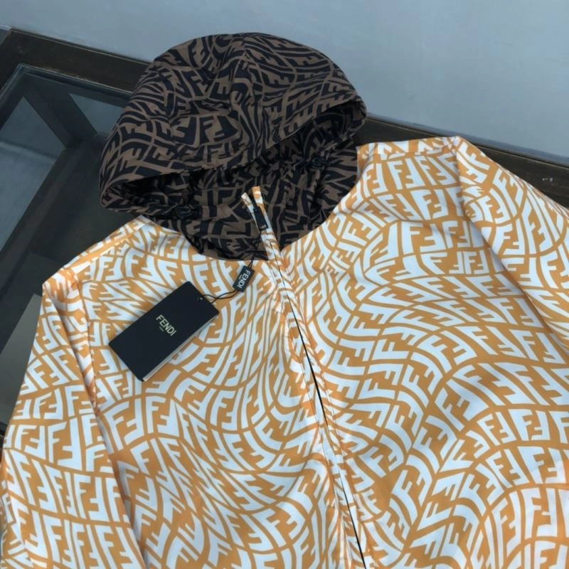 Effortless Christian Dior Outwear 117801