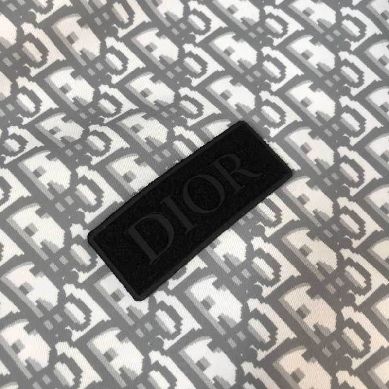 MultiPurpose Christian Dior Outwear 117799
