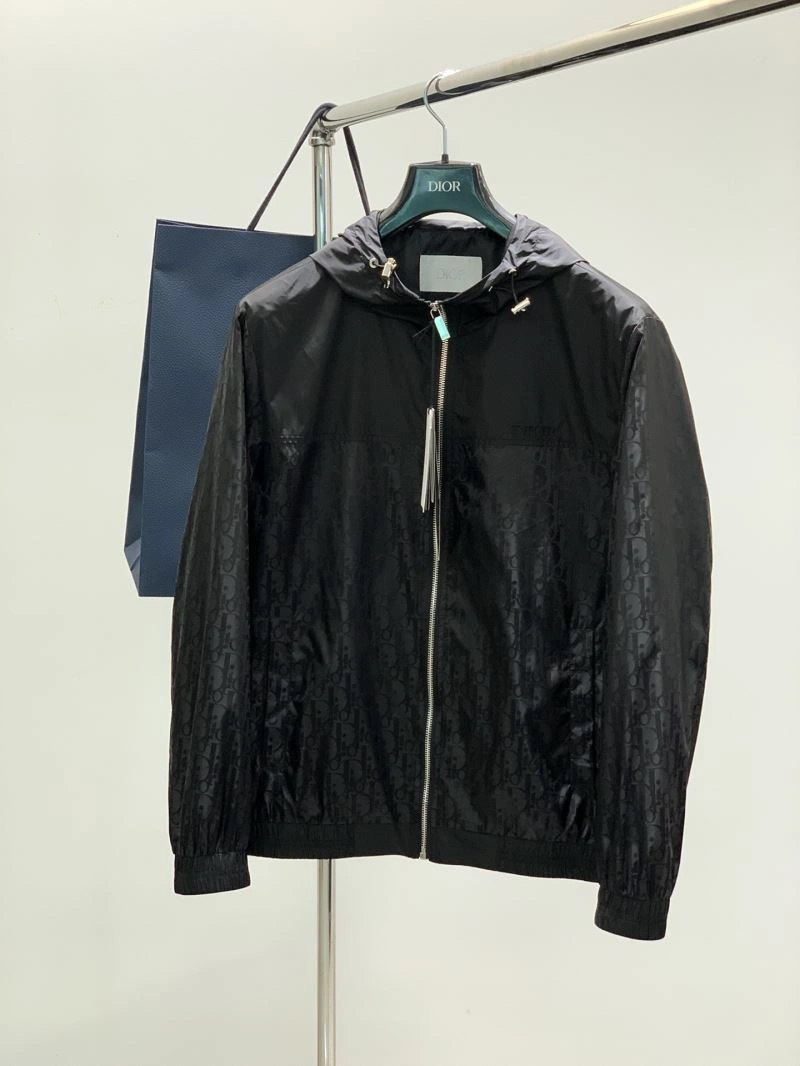 Flexible Christian Dior Outwear 117774