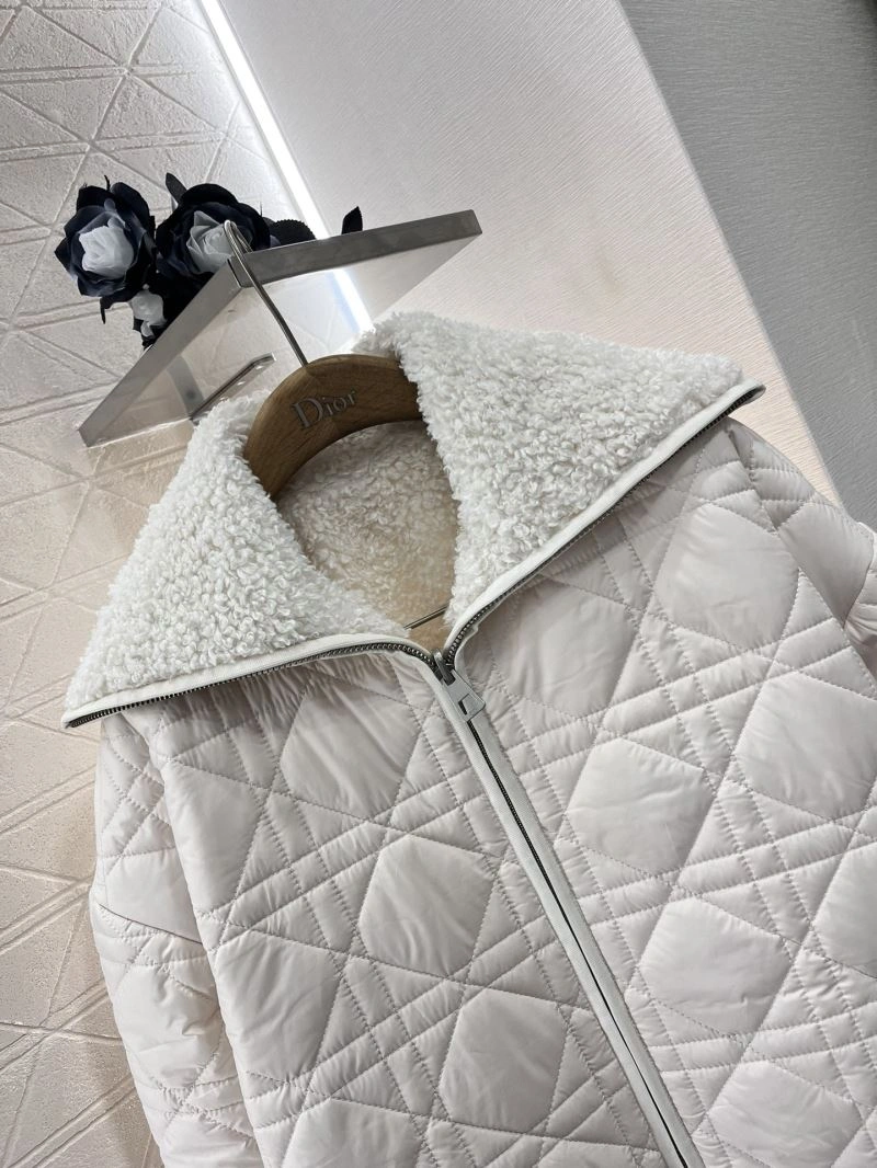 Durable Christian Dior Outwear 117927