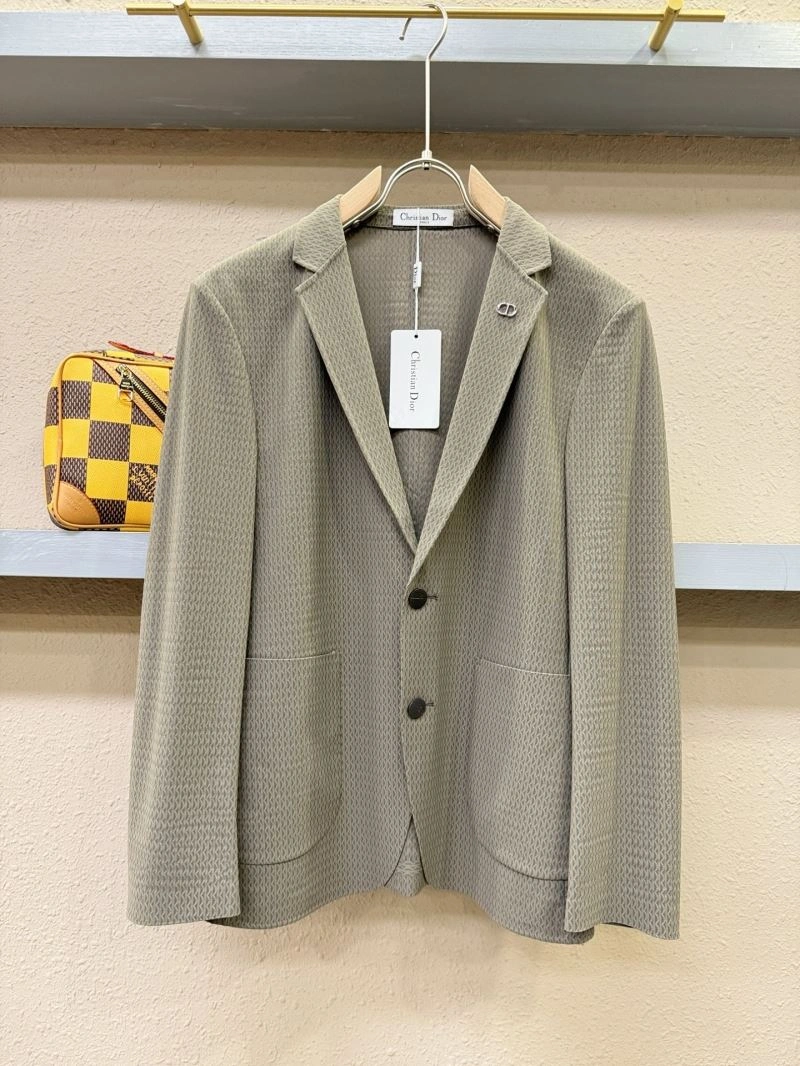 Reliable Christian Dior Outwear 117184