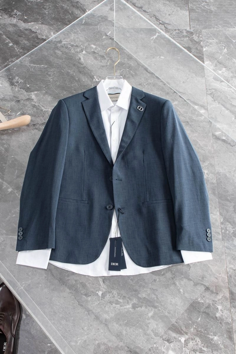 ComfortFit Christian Dior Outwear 117205