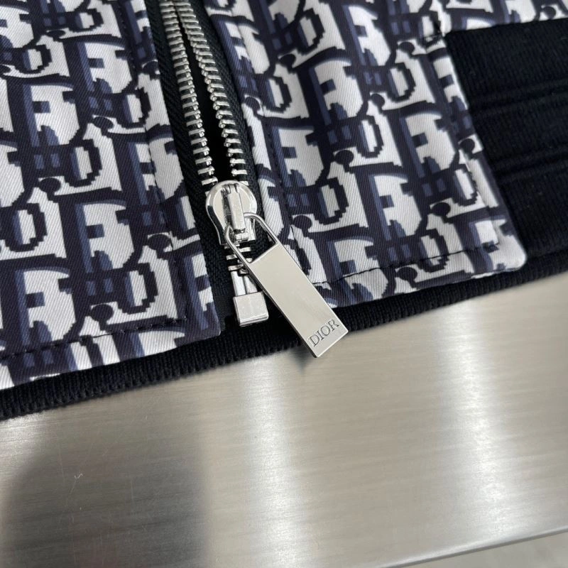 Sustainable Christian Dior Outwear 117178