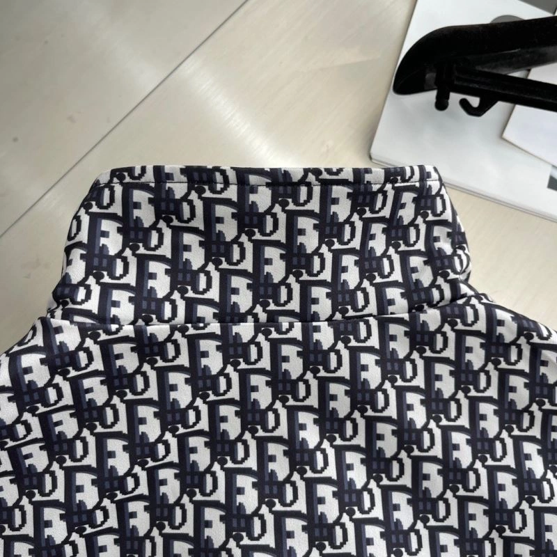 Sustainable Christian Dior Outwear 117178
