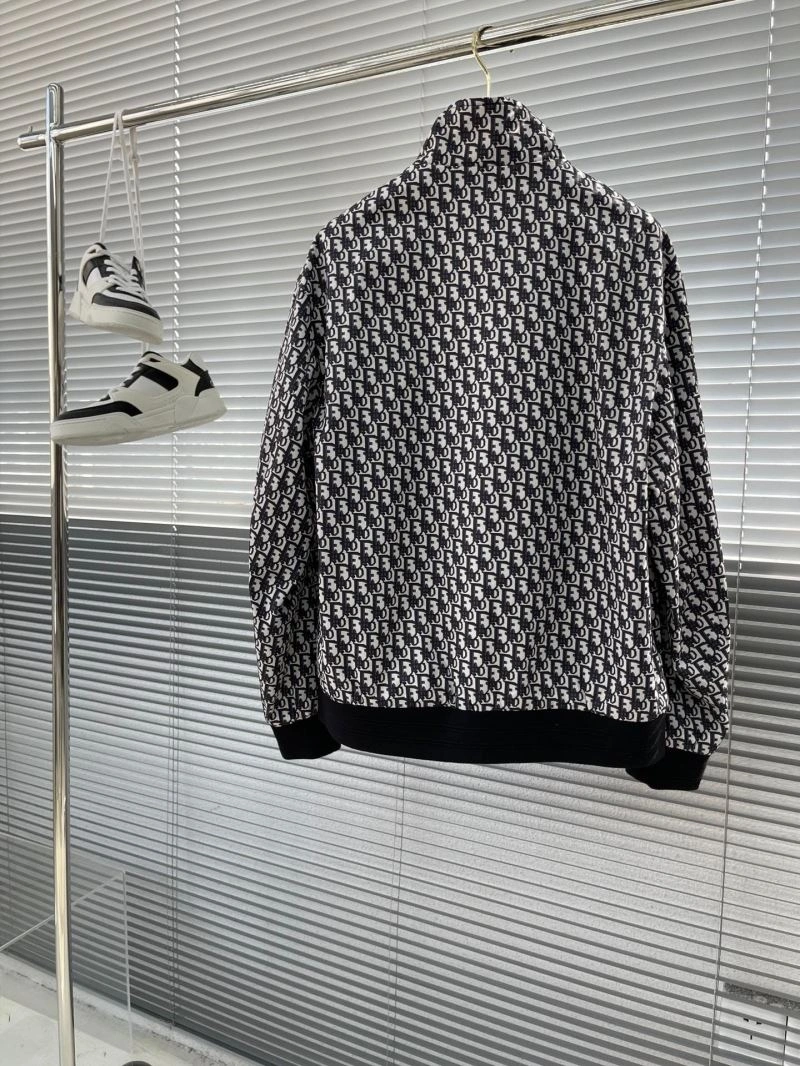 Sustainable Christian Dior Outwear 117178