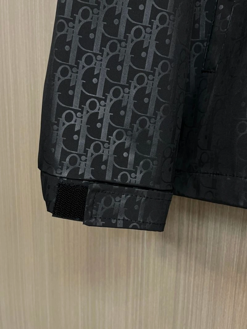 Fashionable Christian Dior Outwear 117194