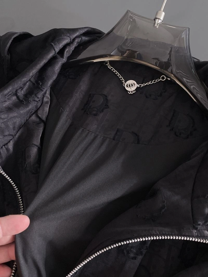 Lightweight Christian Dior Outwear 117196