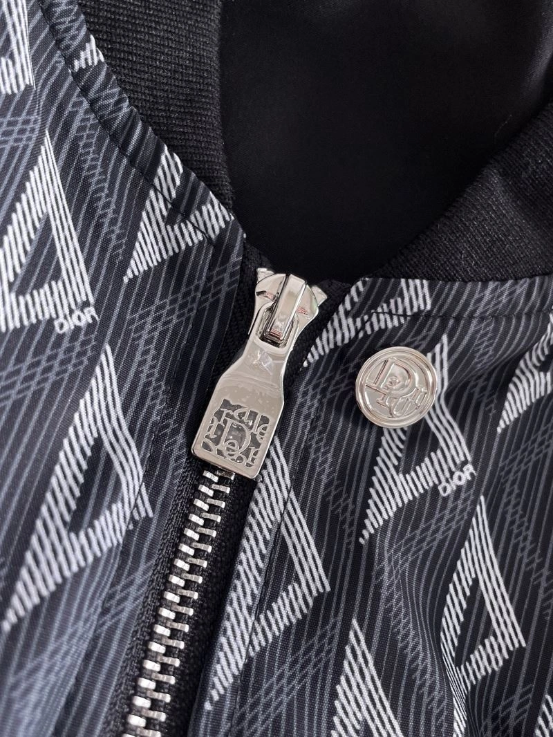 Versatile Christian Dior Outwear 117181