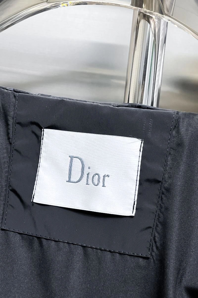 Stylish Christian Dior Outwear 117153