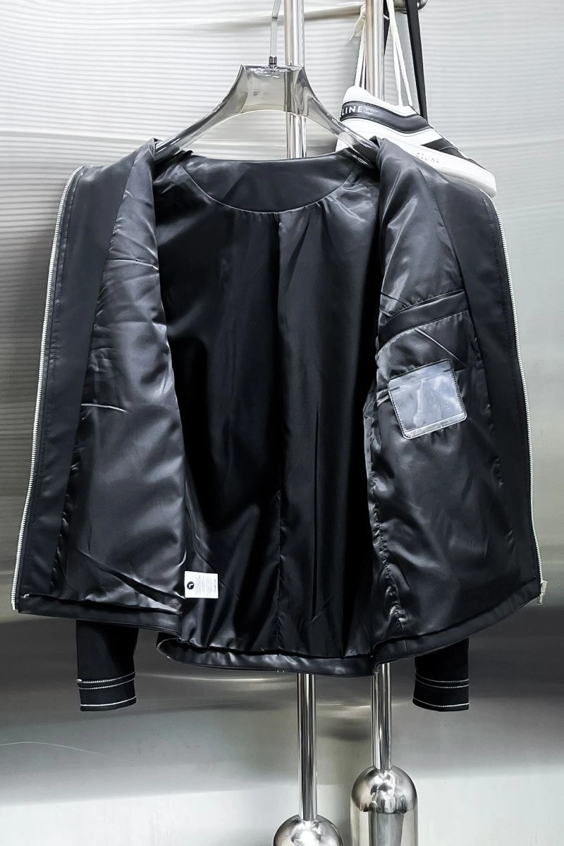Stylish Christian Dior Outwear 117153