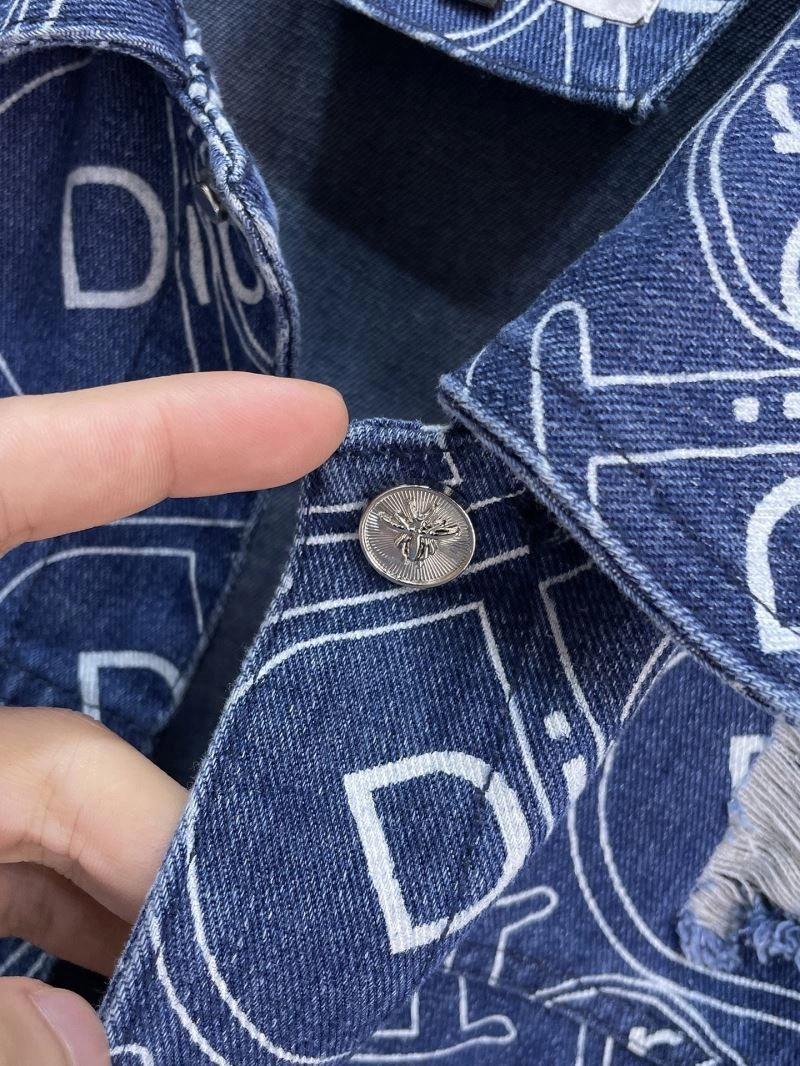 Fashionable Christian Dior Outwear 117147