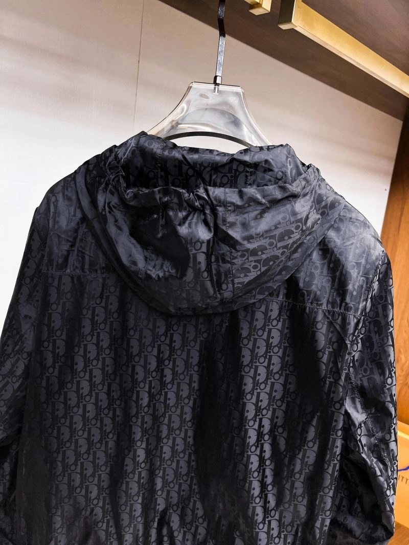 EyeCatching Christian Dior Outwear 116910