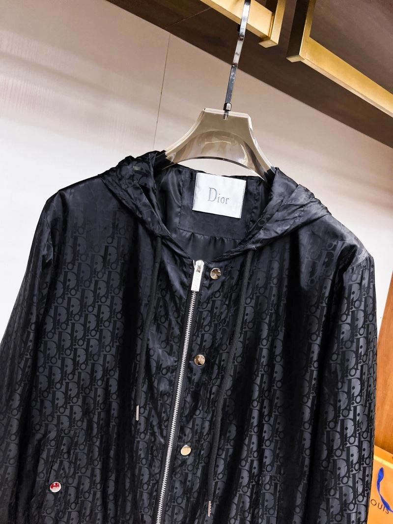 EyeCatching Christian Dior Outwear 116910