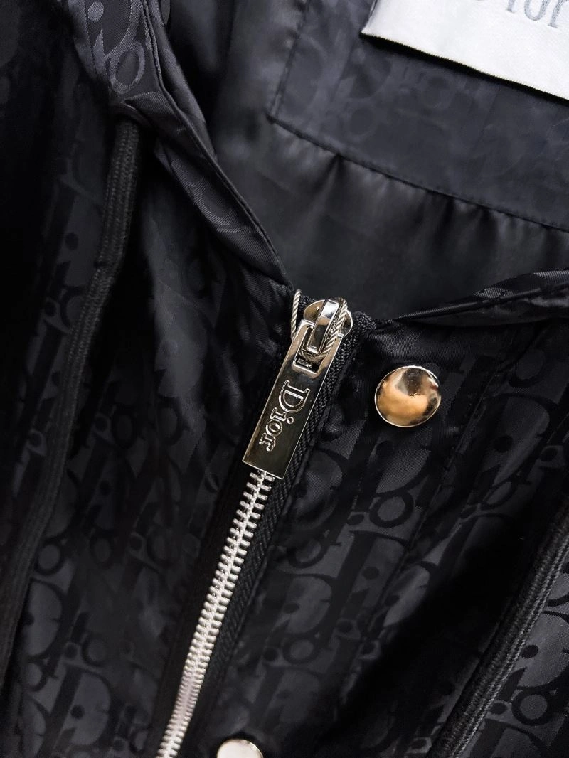 EyeCatching Christian Dior Outwear 116910