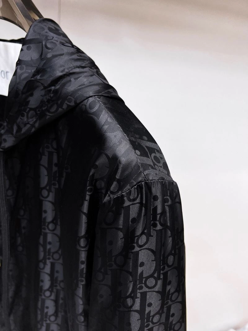 EyeCatching Christian Dior Outwear 116910