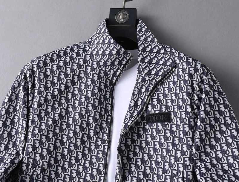 Elegant Christian Dior Outwear 116911