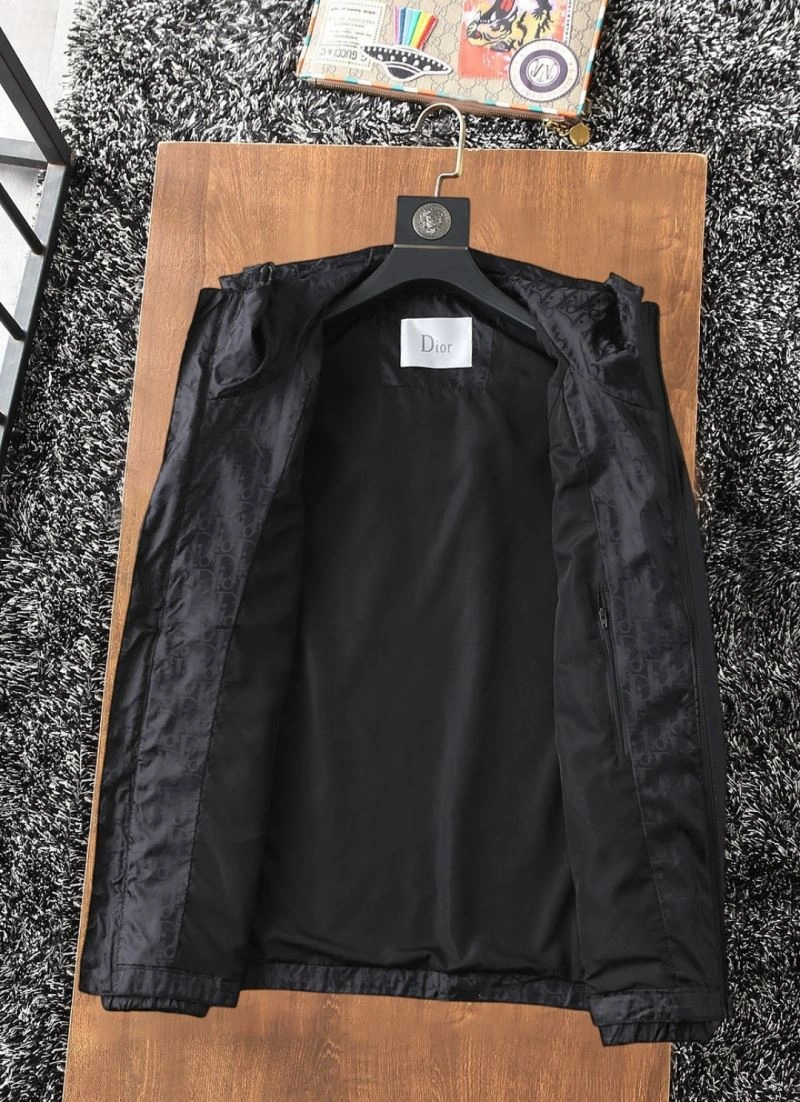 Elegant Christian Dior Outwear 116894
