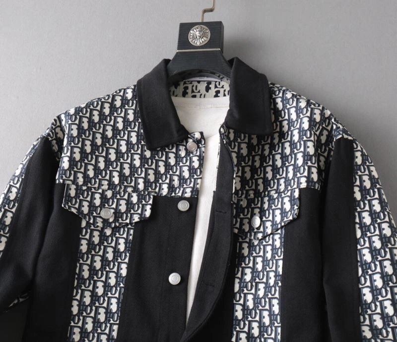 Minimalist Christian Dior Outwear 116852