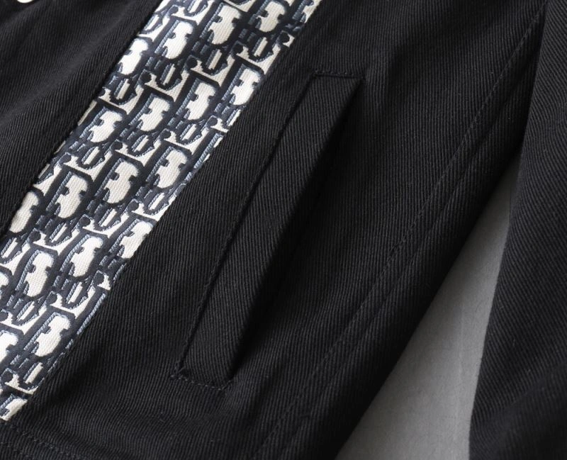 Minimalist Christian Dior Outwear 116852